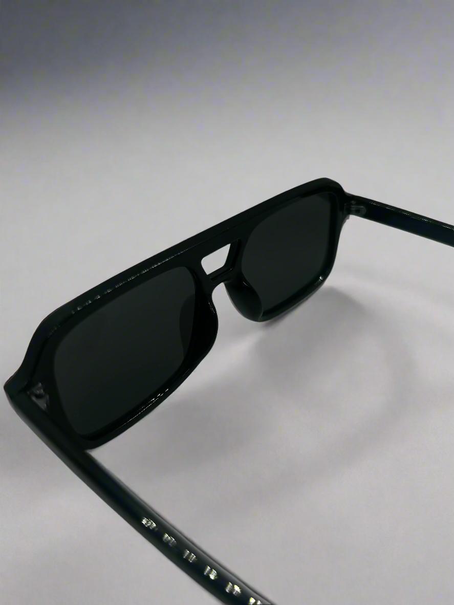 OldMoney | Noir