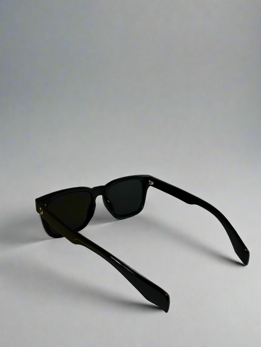 Preston | Noir
